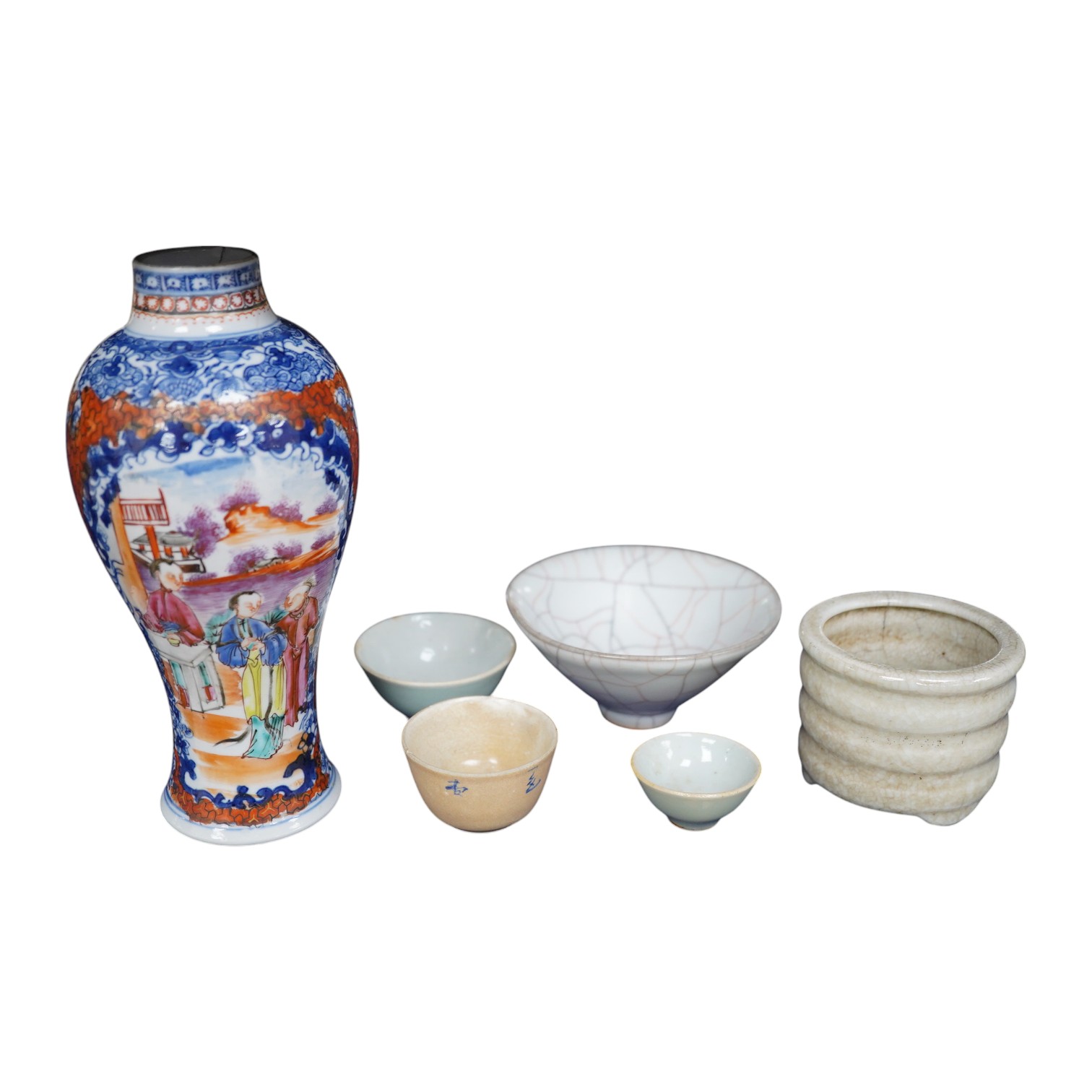 An 18th century Chinese export vase, a crackleware bowl and miniature bowls, etc., export vase 19cm high (6). Condition - all have cracks and chips